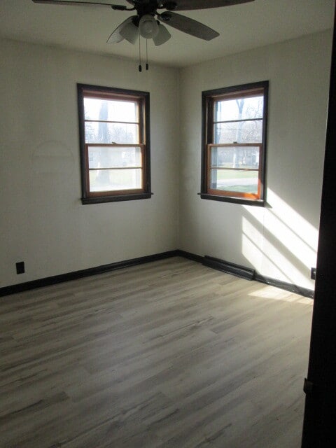 DORMITORIO DELANTERO - 706 S Rollins St