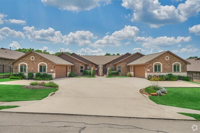 Building Photo - 201 Bessie Price Owen Dr Rental