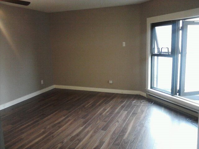 Photo - 770 Cormorant St