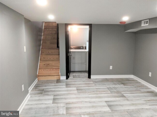 Photo - 1629 S Hicks St