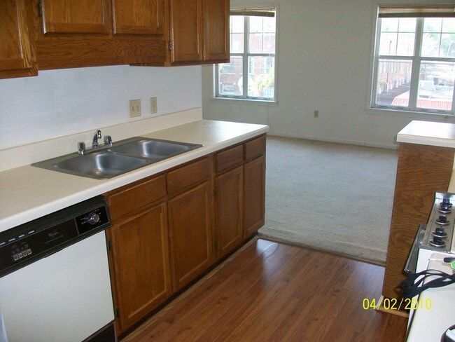 Photo - 2002 Greene St