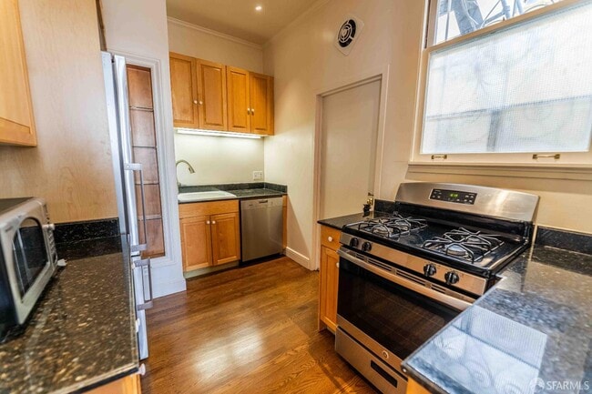 Photo - 1298 Sacramento St