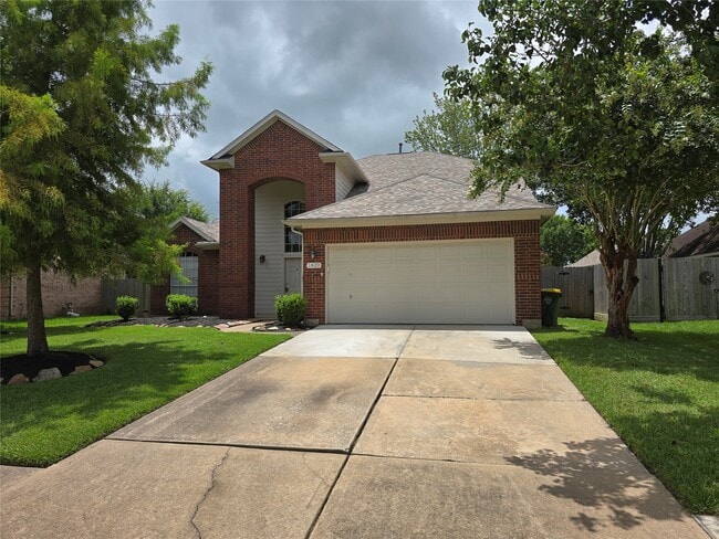 Photo - 1820 Branch Hill Dr