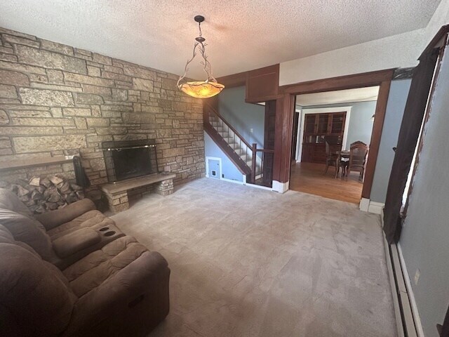 Photo - 211 East St N