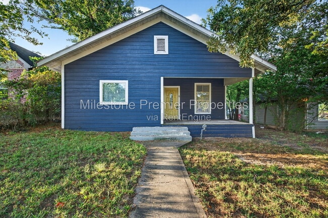 514 E Day St