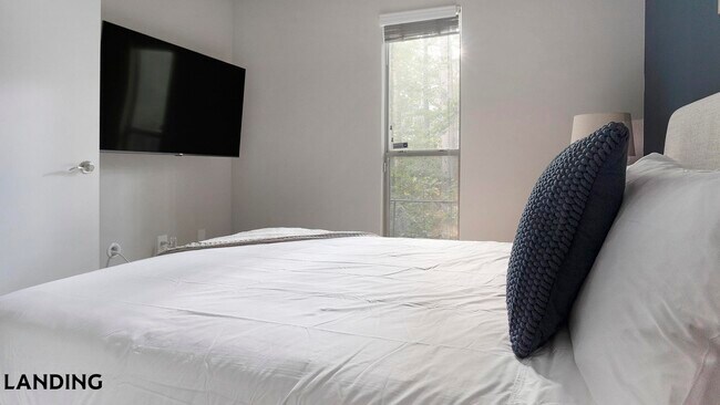 2000 E Lake Pkwy Unit 981