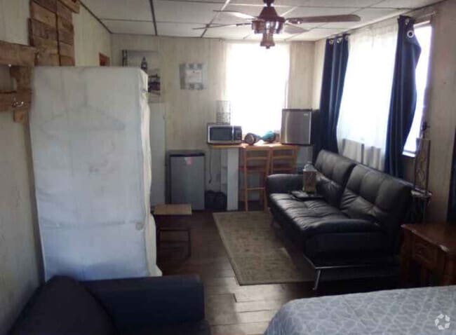 Building Photo - 916 Loyal Way Rental
