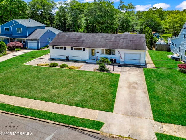 Photo - 1007 Shore Rd