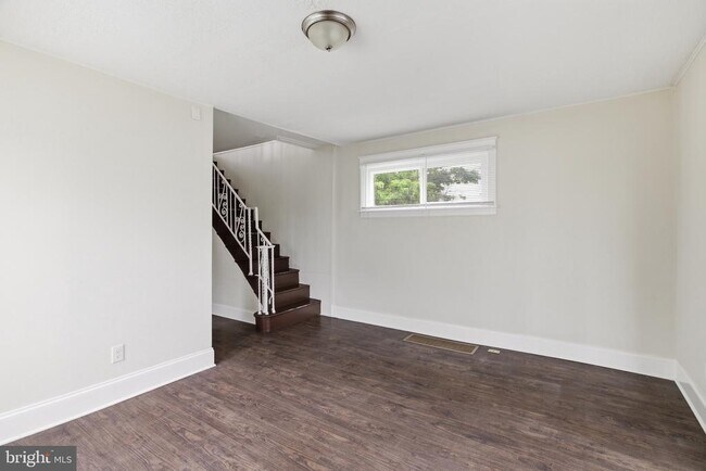 Photo - 820 Greenhill Rd