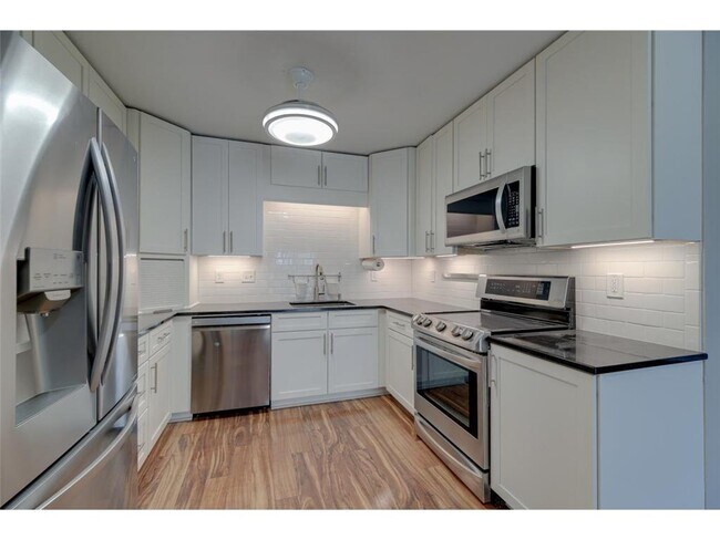 Photo - 450 Ford Rd Unidad 319