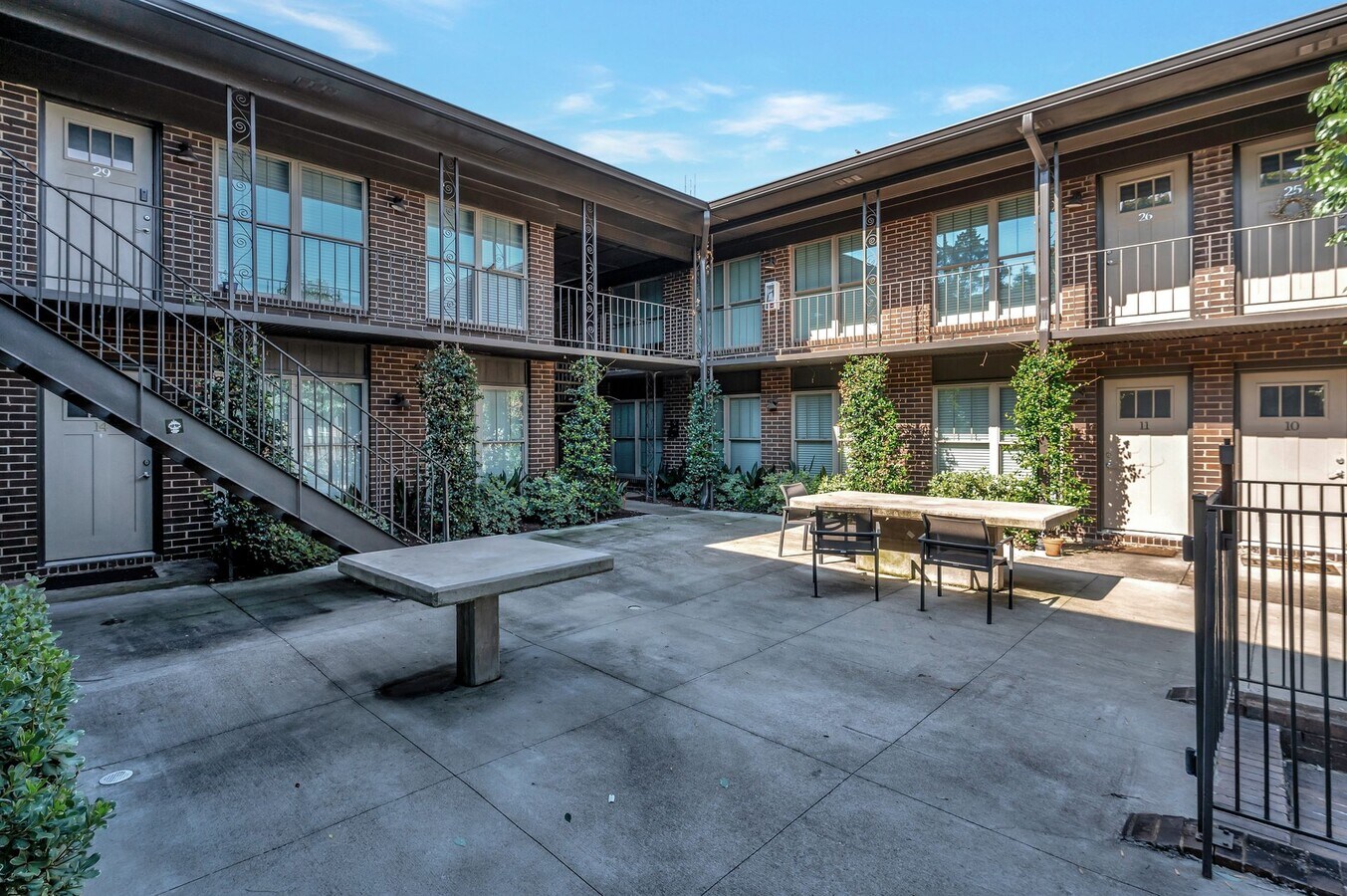 Melrose Place - Melrose Place Apartments