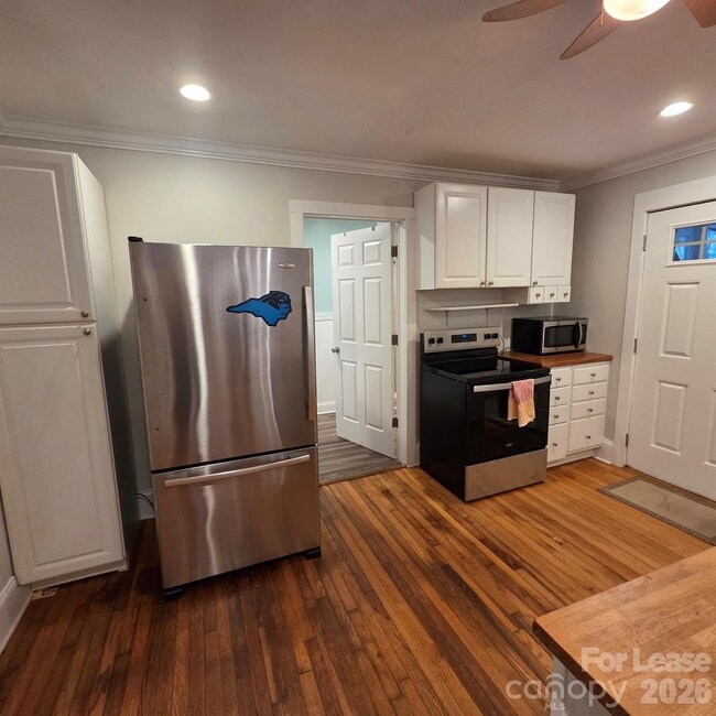 Photo - 383 Water St