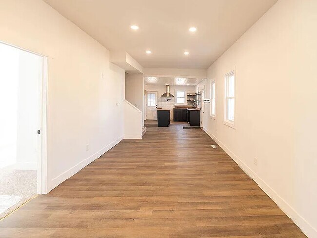 Photo - 2102 Morton Ave