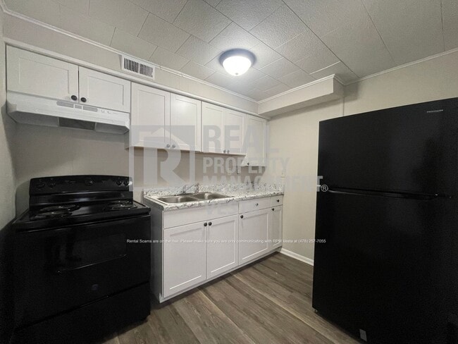 Photo - 618 Cedarwood Dr