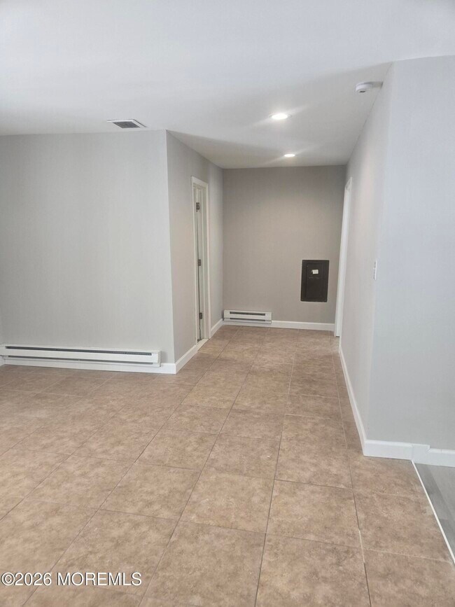 Photo - 361 Constitution Dr