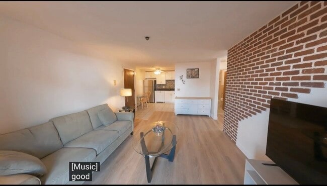 Building Photo - 141 Pierce St Unit 33