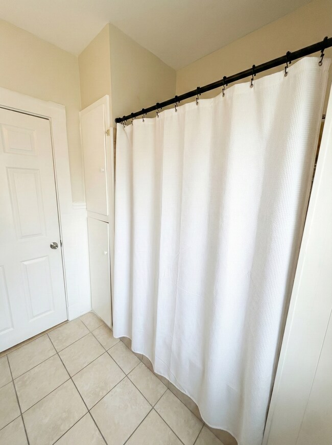 Photo - 20 Fellsway W Unidad 2