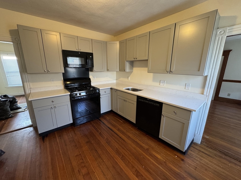 Photo - 139 Cottage St Apartamento Unidad 3