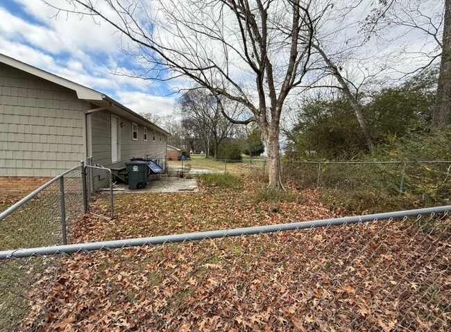 Photo - 7531 Leemont Dr