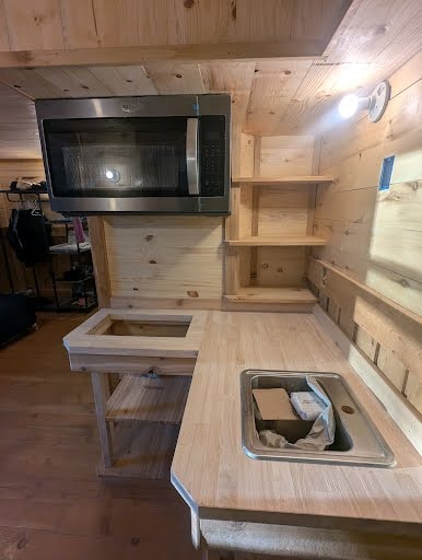 Photo - 1301 S Church Ave Unidad South Center Up