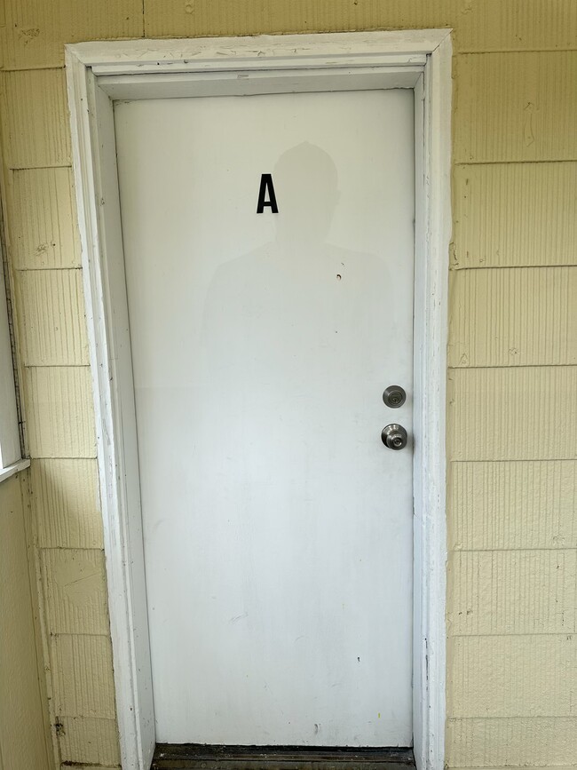 Photo - 14518 Portland Ave SW Unit A