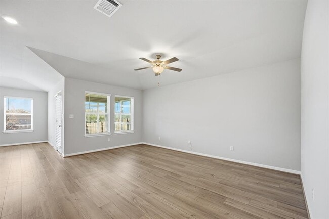 Photo - 809 Russet Rock Dr