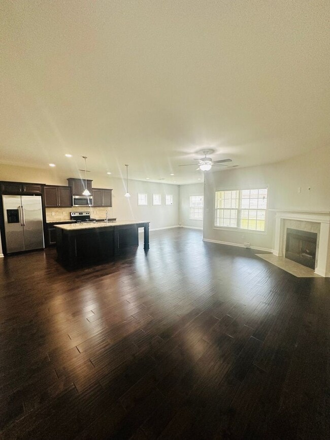 Photo - 107 Catskill Ln