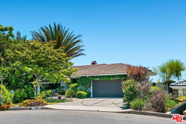 Photo - 1166 Las Pulgas Pl