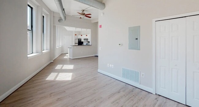 Photo - 330 N Charles St