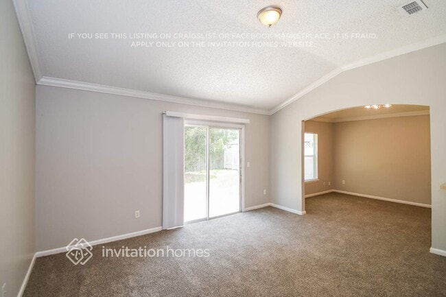 Photo - 9294 Thunderbolt Dr