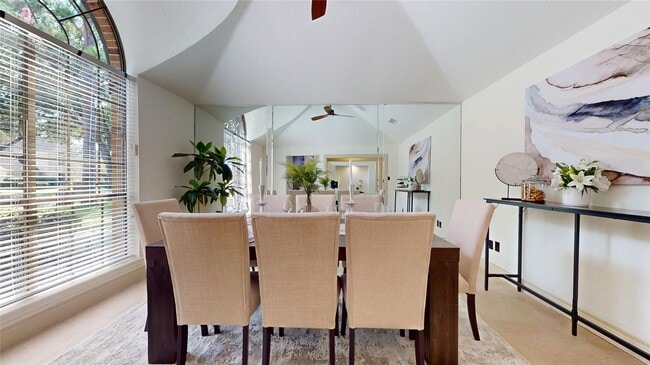 Photo - 22010 Rockchester Dr