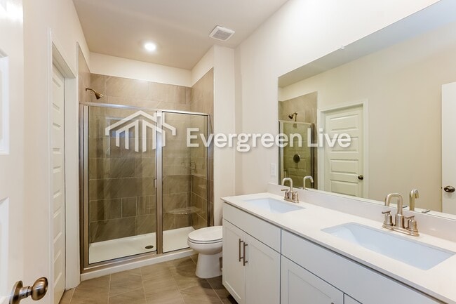 Photo - 656 Shoemaker Ln