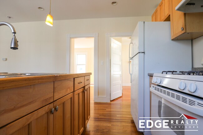 Photo - 86 Easton St Unit 3