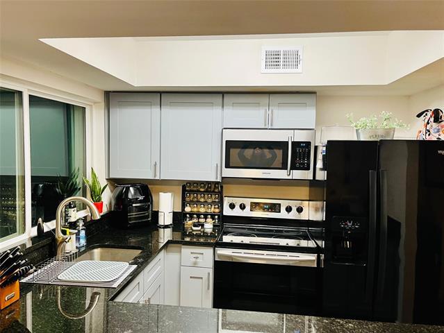 Photo - 2640 Via Valencia