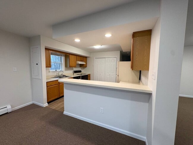 Photo - Seneca Avenue