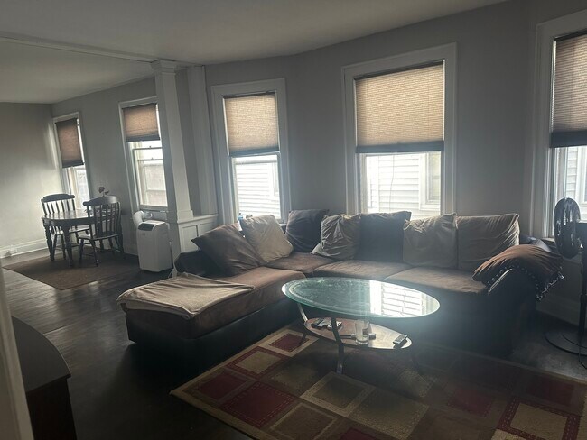 Photo - 569 Elmwood Avenue Unit 3