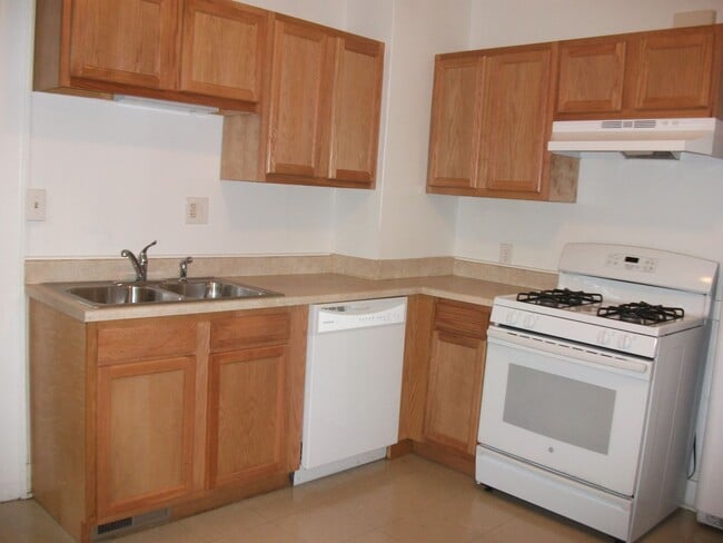 Building Photo - 1020-22 Euclid Avenue Unit 1020