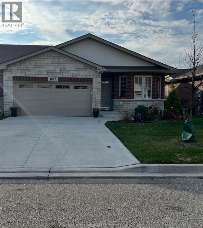 Photo - 1109 Peabody Ave