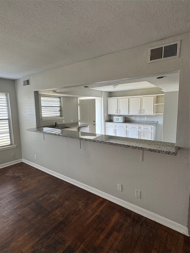 Photo - 2522 Jackson