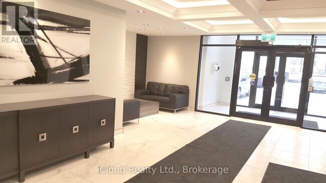 Photo - 650 Sauve St Unité 409