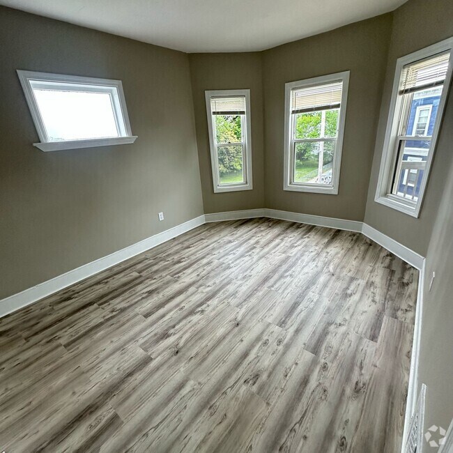 Building Photo - 89 Intervale St Unit 3 Rental