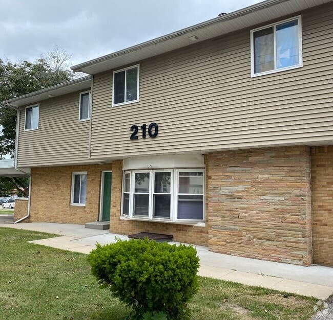 Building Photo - 210 W Bellows St Unit 210B Rental