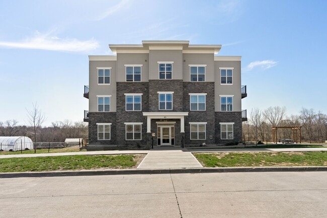 Photo - Spacious 1-Bedroom/1.5-Bath on second floor, unit 204 Unidad 80-204