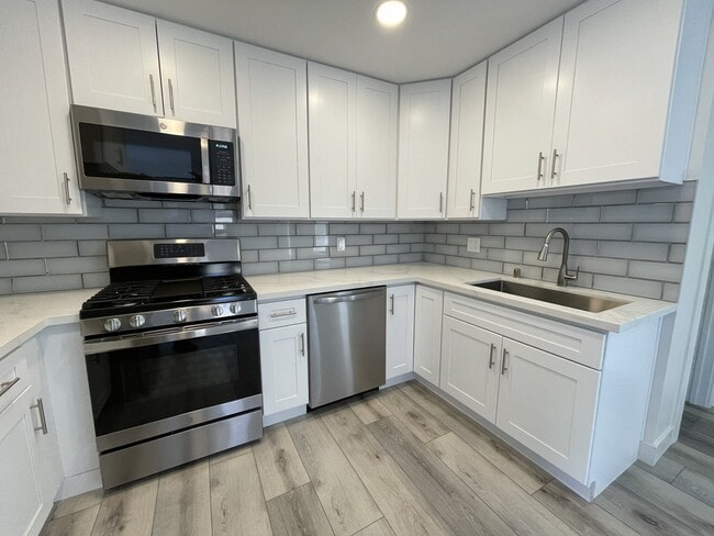 Photo - 345-379 Cedar St