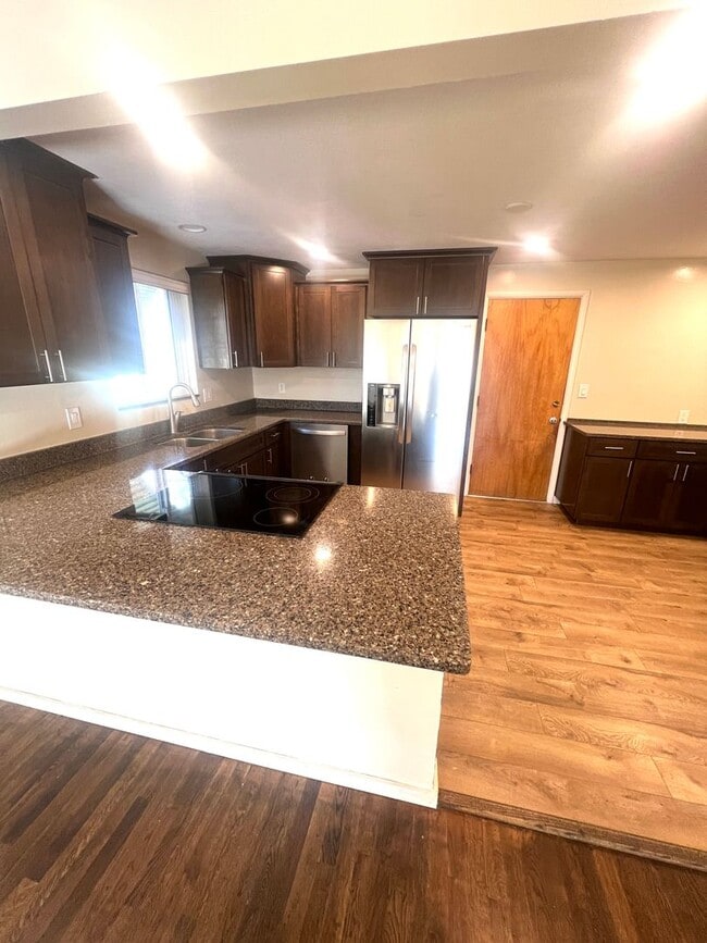 Photo - 701 S 19th Ave Unit 701 S 19th A