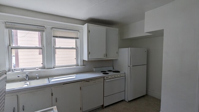Photo - 326 E Hickory St