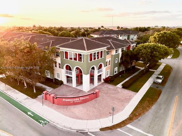 Photo - 10902 NW 83rd St Unidad 222 Rental