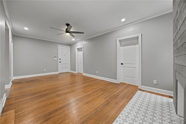 Photo - 522 W Ferry St