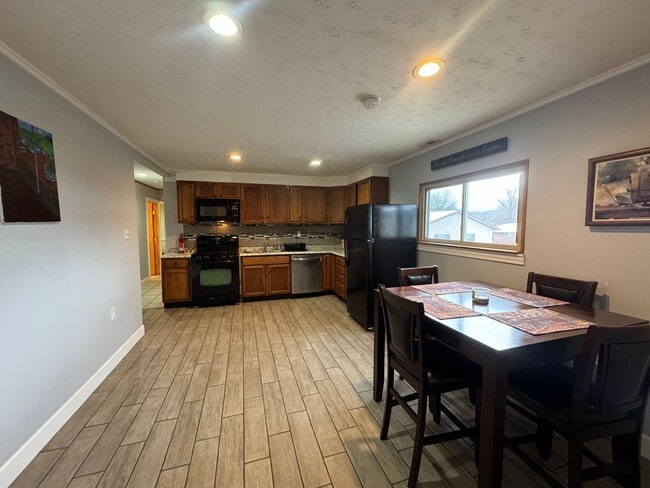 Photo - ALL UTILITIES PAID - FULLY FURNISHED