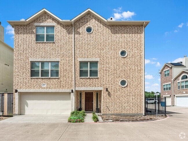 Building Photo - 11603 Main Maple Dr Rental